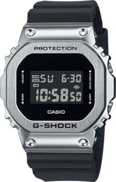 Наручные часы Casio GM-5600U-1D