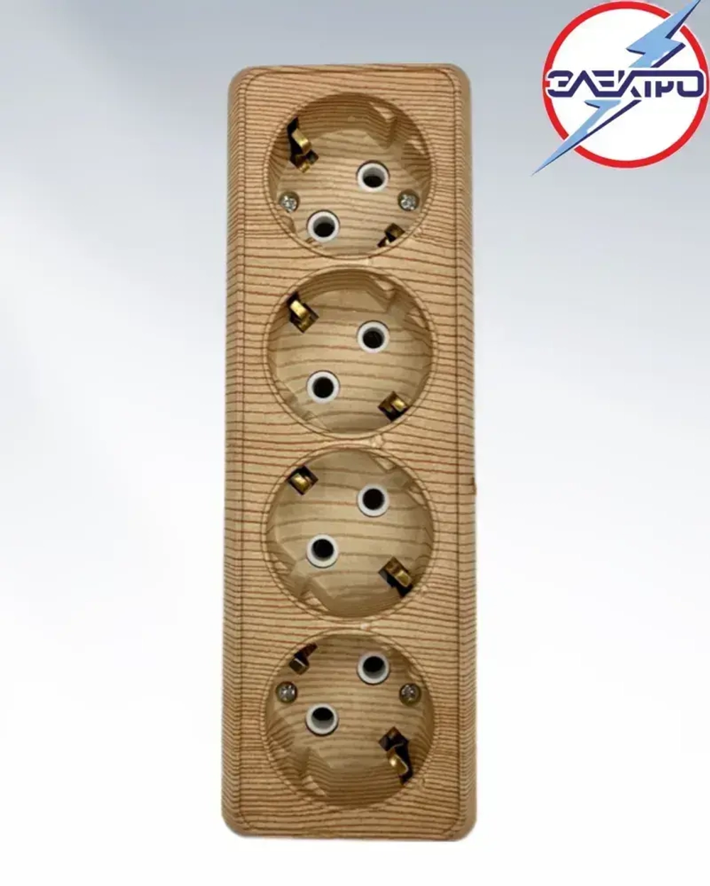 Розетка четверная накладная с заземлением, сосна
