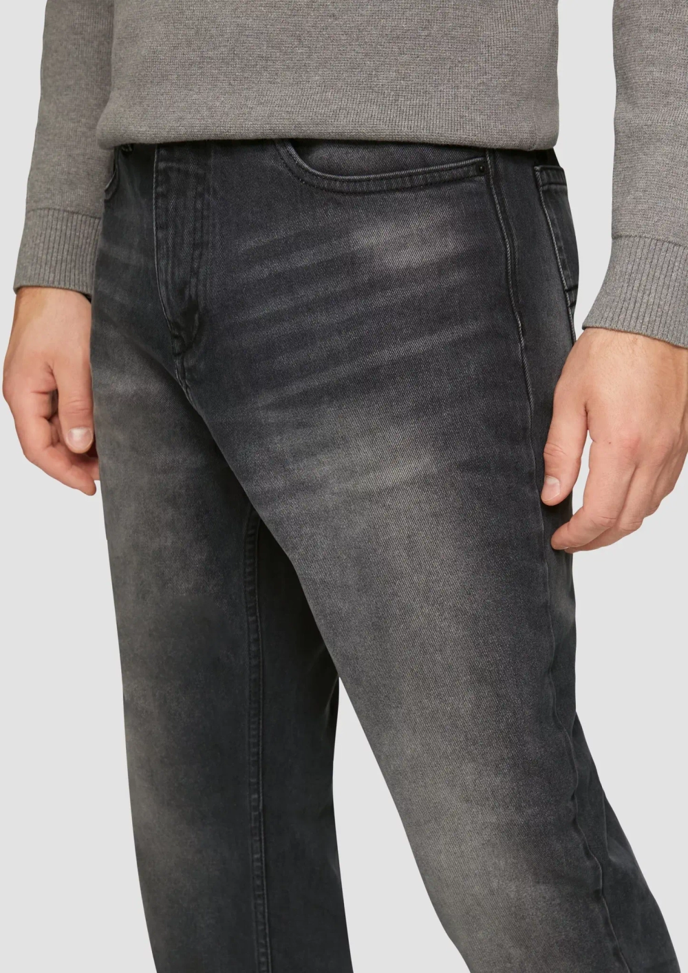 Jeans Scube / Relaxed Fit / High Rise / Barrel Leg s.Oliver