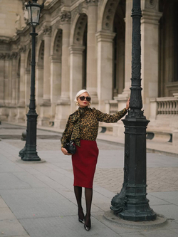 Блузка Yves Saint Laurent