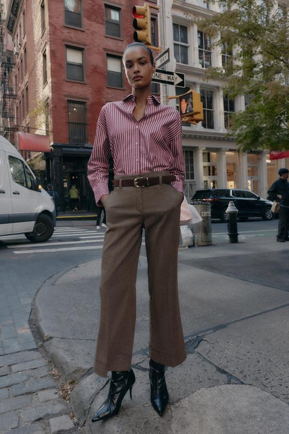 ZARA БРЮКИ В ЕЛОЧКУ С РЕМНЕМ, КОРИЧНЕВЫЙ