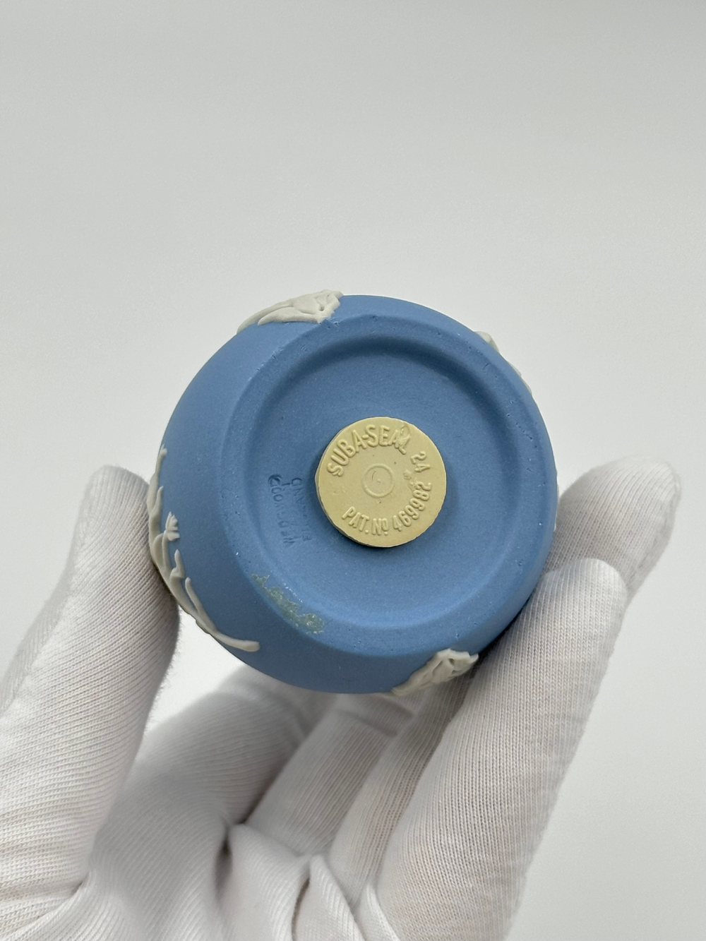 Солонка Wedgwood