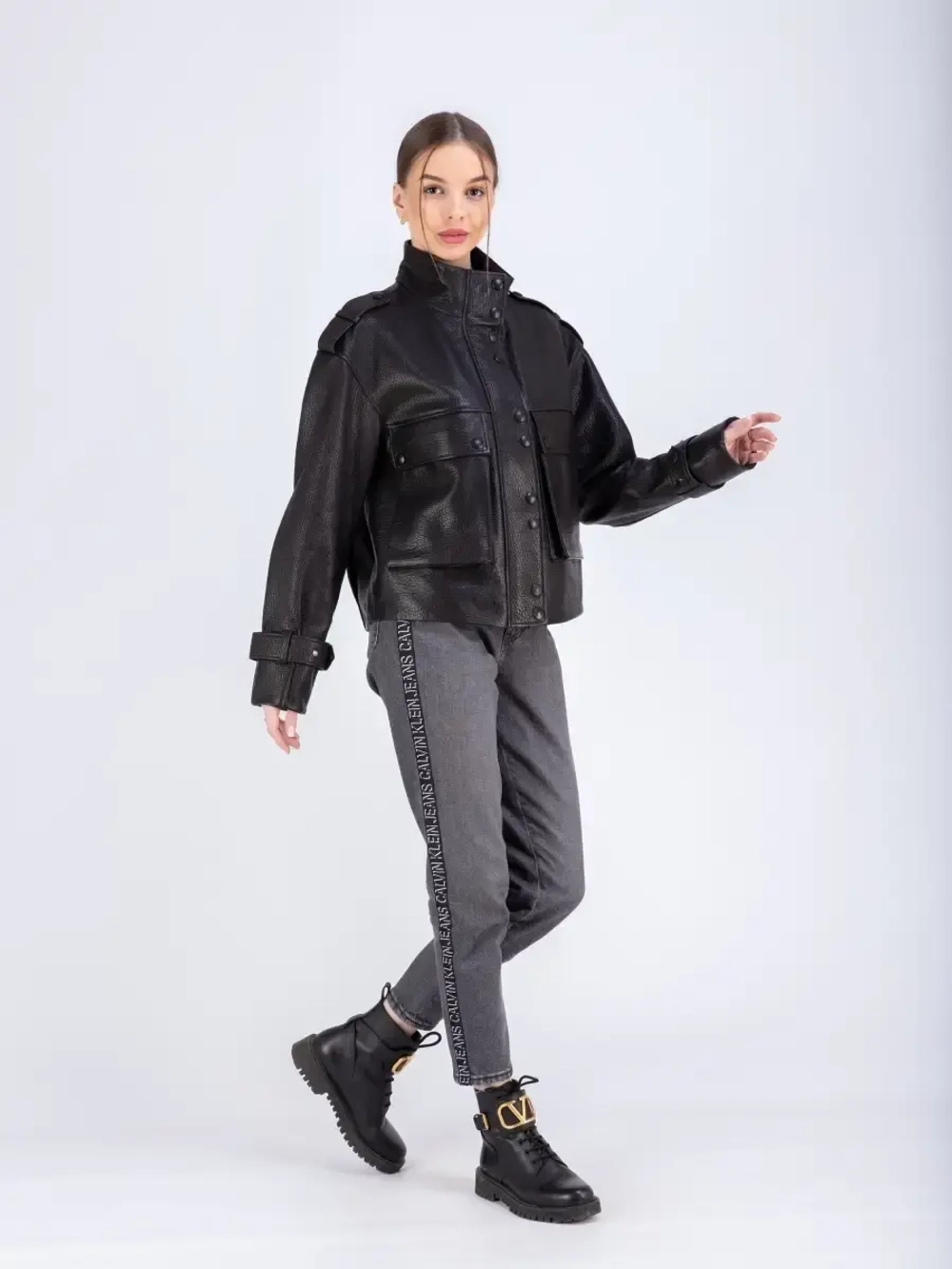 Куртка женская кожаная оверсайз