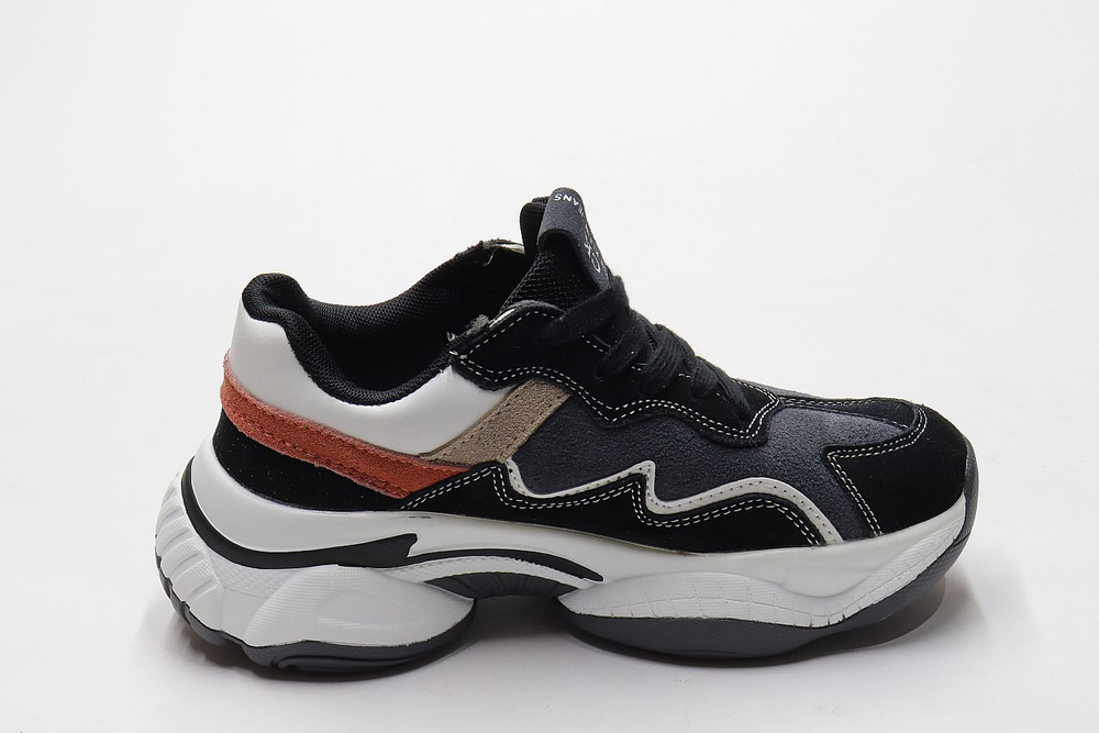 Кроссовки нат. кожа (36-41)р. / шт. 5652/10