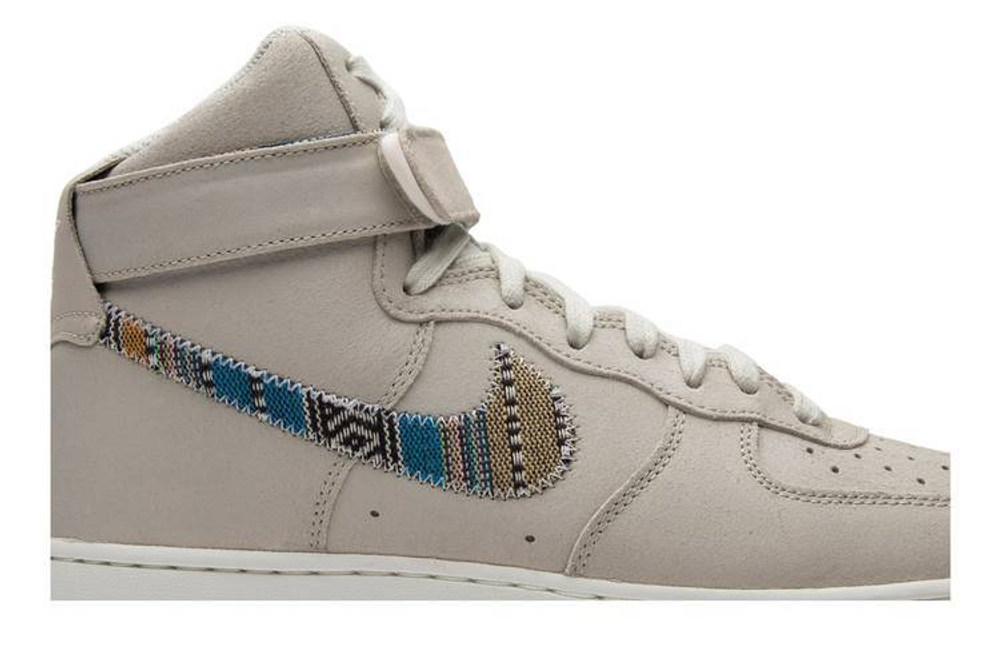 Кроссовки Nike Air Force 1 07 Lv8