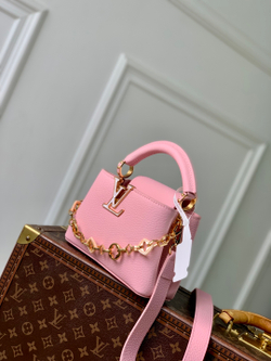 Louis Vuitton Capucines Mini