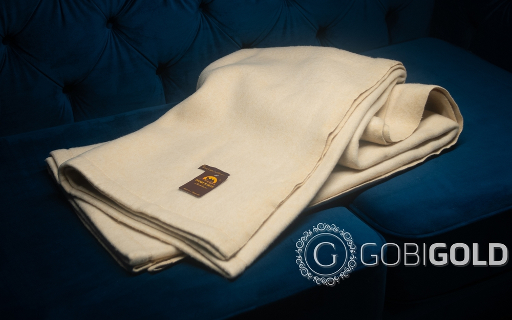 Одеяло тканое из верблюжьей шерсти 150х200 см. (Gobi SUN)