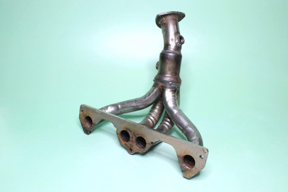 Труба приемная ВАЗ-2110 8 клапанов, 2 датчика АК 21101-1203008-20