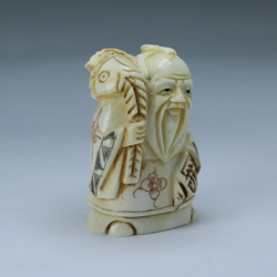 Нэцкэ Дзюродзин с рыбой на плече старый