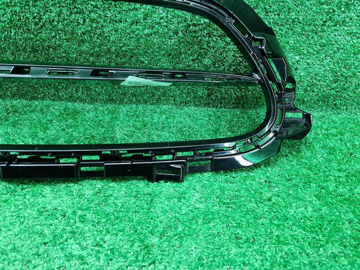 Решетка радиатора Mercedes E C238 (2020-2023)