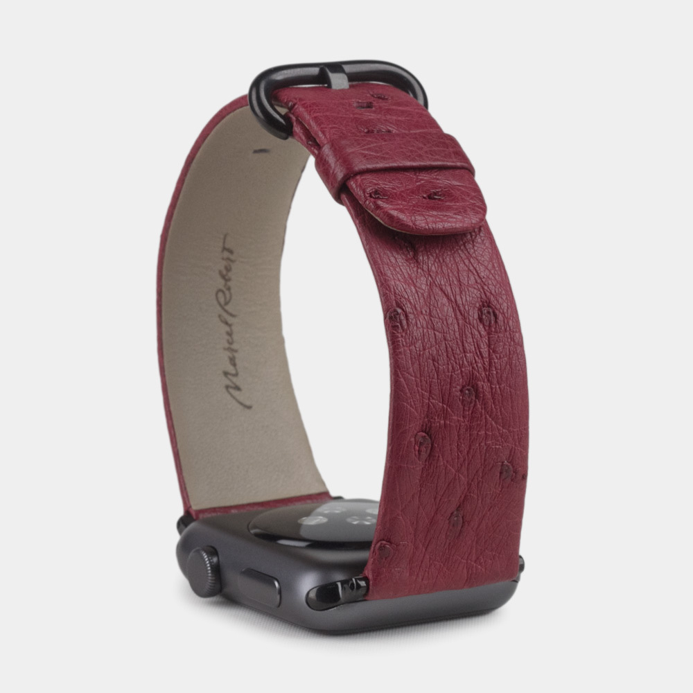 Ремешок для Apple Watch 44/45/46 mm из кожи страуса, цвета фуксии