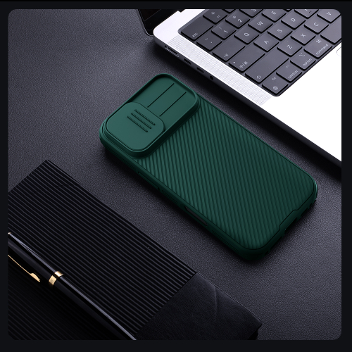 Чехол зеленого цвета (Dark Green) от Nillkin для iPhone 17, серия CamShield Pro Case (защитная сдвижная шторка для камеры)