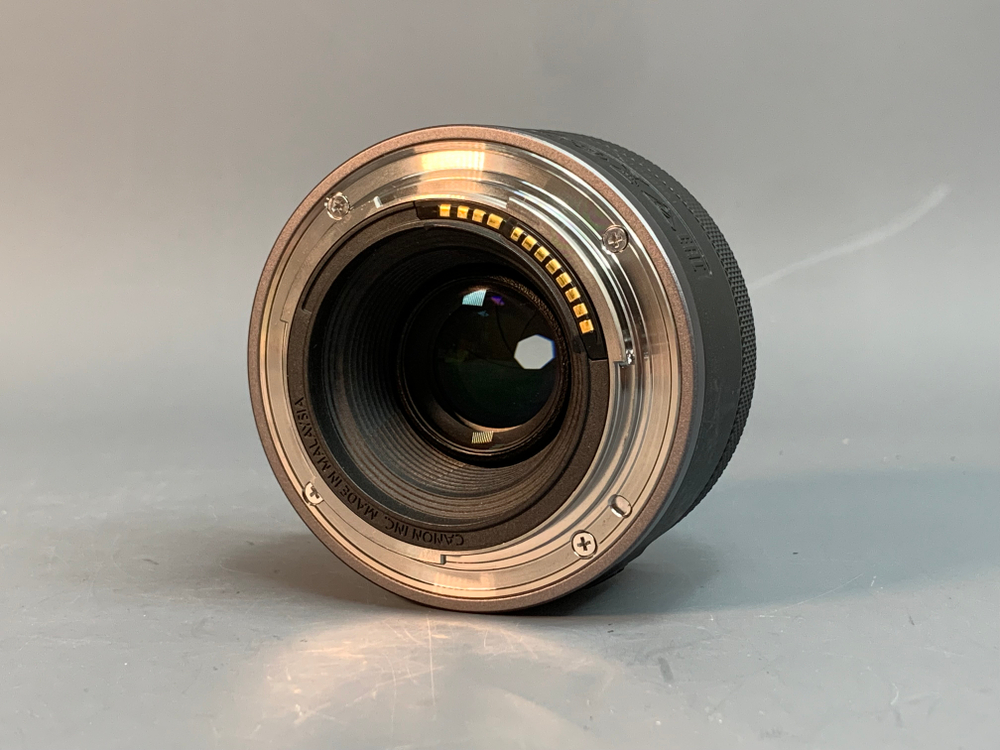 Canon RF 50mm 1.8 STM
