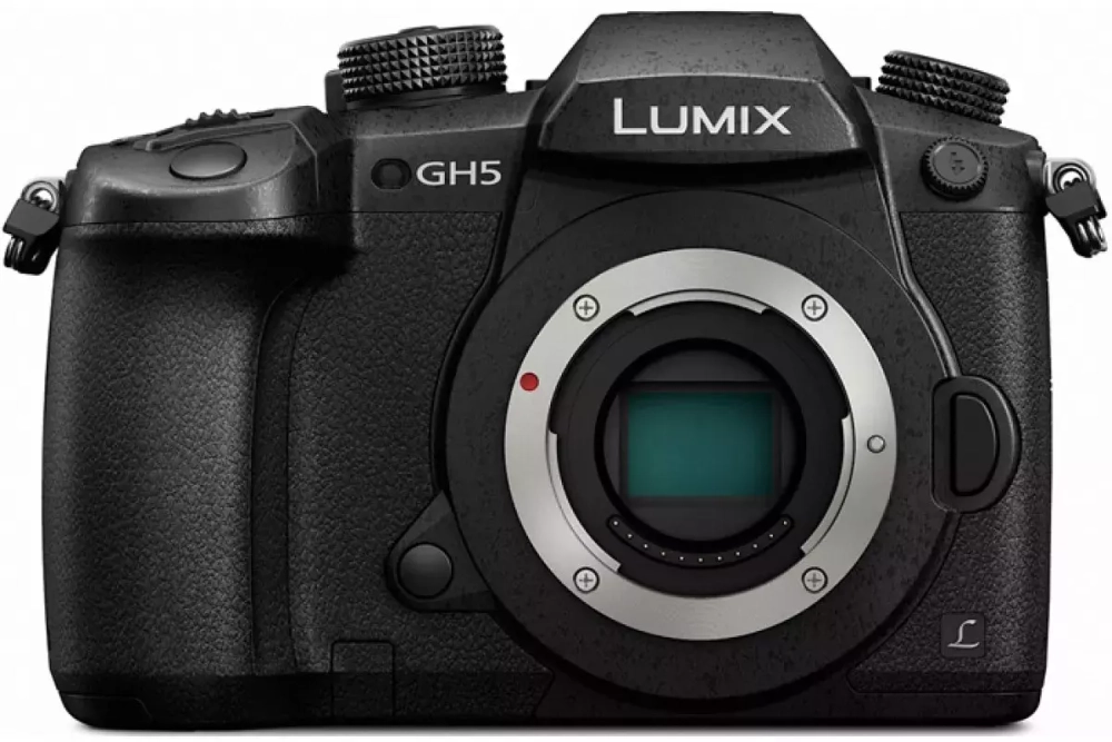 Фотоаппарат Panasonic Lumix DC-GH5 Body