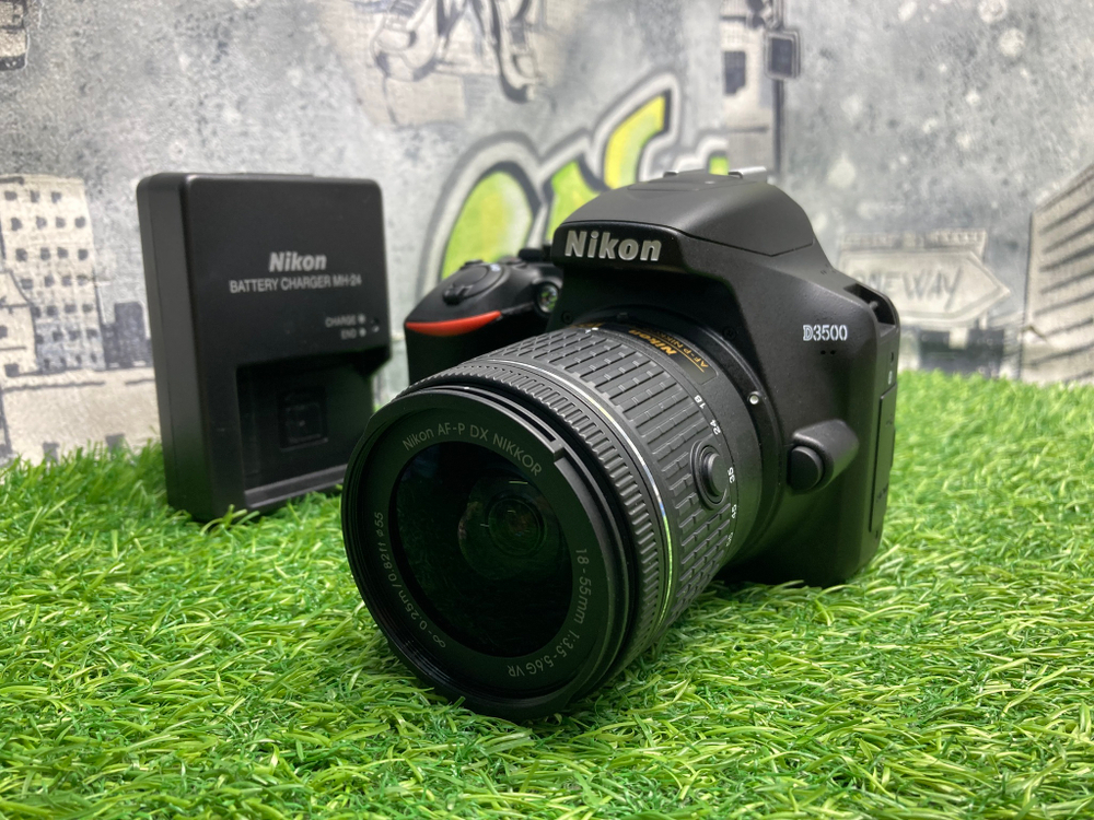 Nikon D3500 kit 18-55mm 3.5-5.6G VR Новый