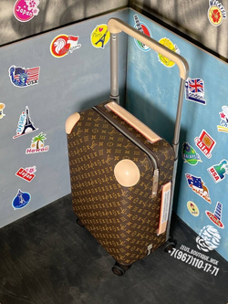 Дорожный чемодан Louis Vuitton Horizon 50