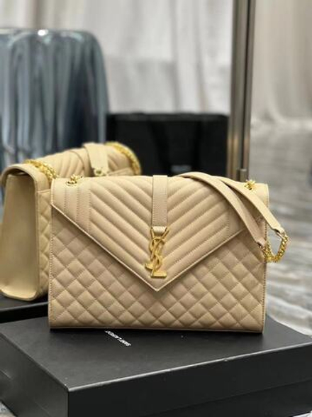 Saint Laurent Envelope Bag 31 cm