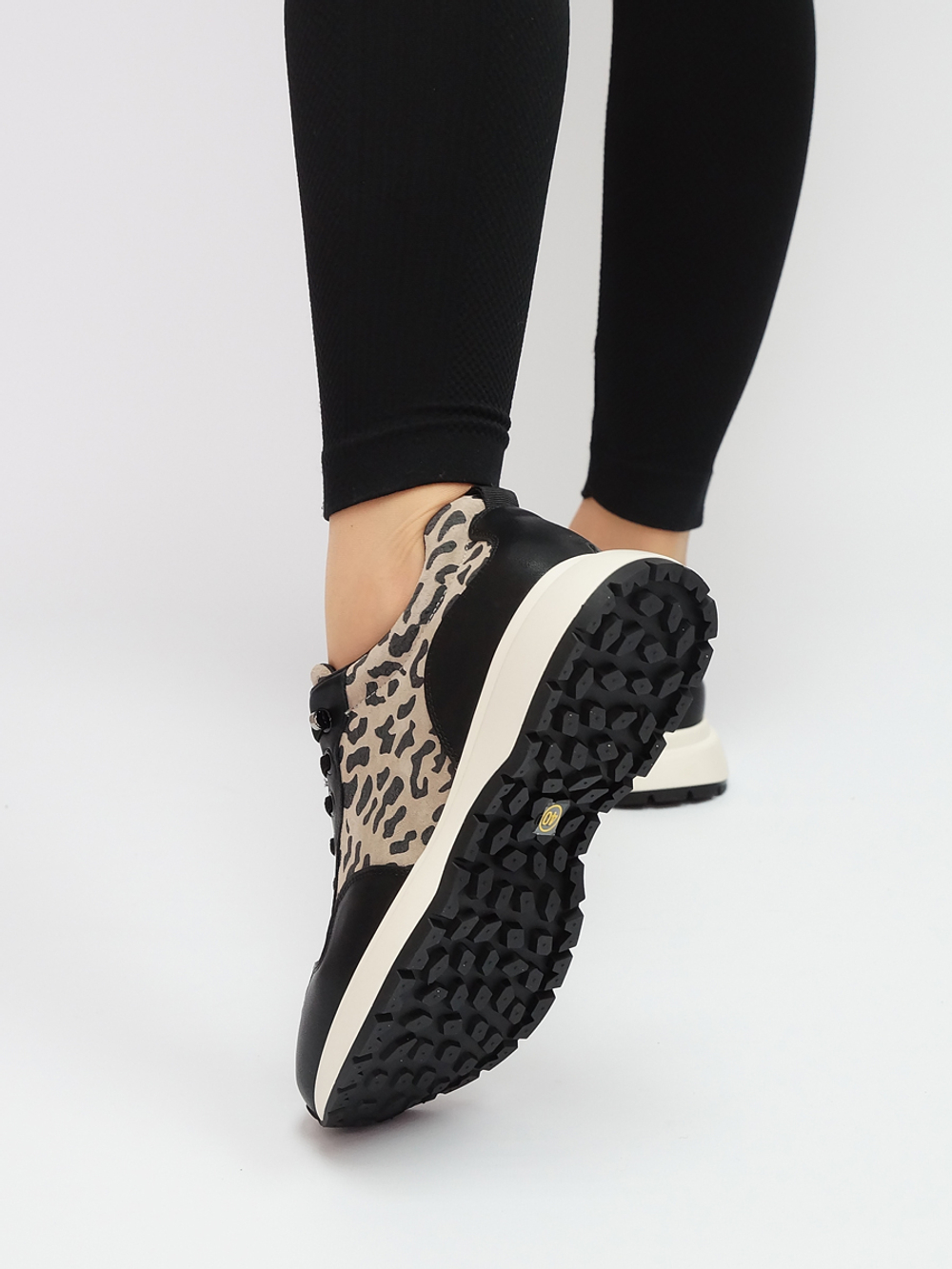 Кроссовки женские демисезонные