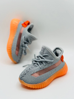 Детские кроссовки Yeezy Pro