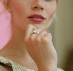 Recycle Object FLOWER RING