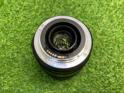 Canon EF 28-135mm 3.5-5.6 IS