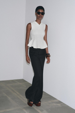 ZARA ТОП С БАСКОЙ БЕЗ РУКАВОВ, БЕЛЫЙ