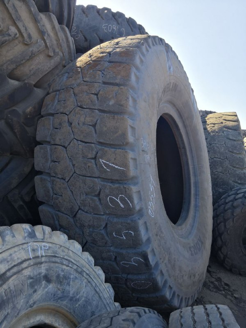 33.00R51 Michelin XDR3 шина б/у