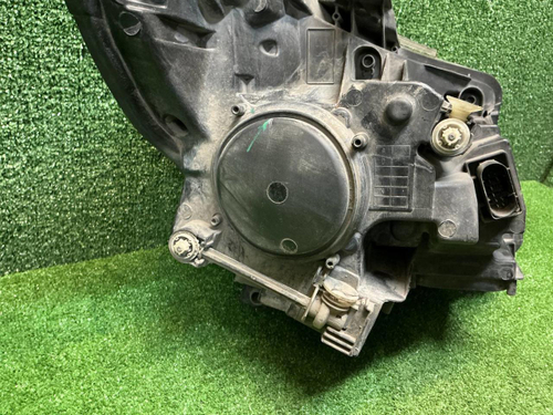 Фара левая Mercedes V w447 (2014-н.в.) LED