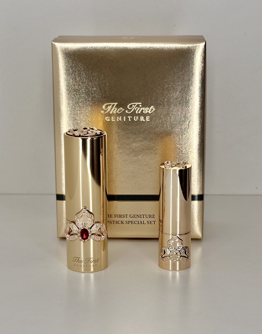 Набор губной помады THE FIRST GENITURE LIPSTICK SET CORAL