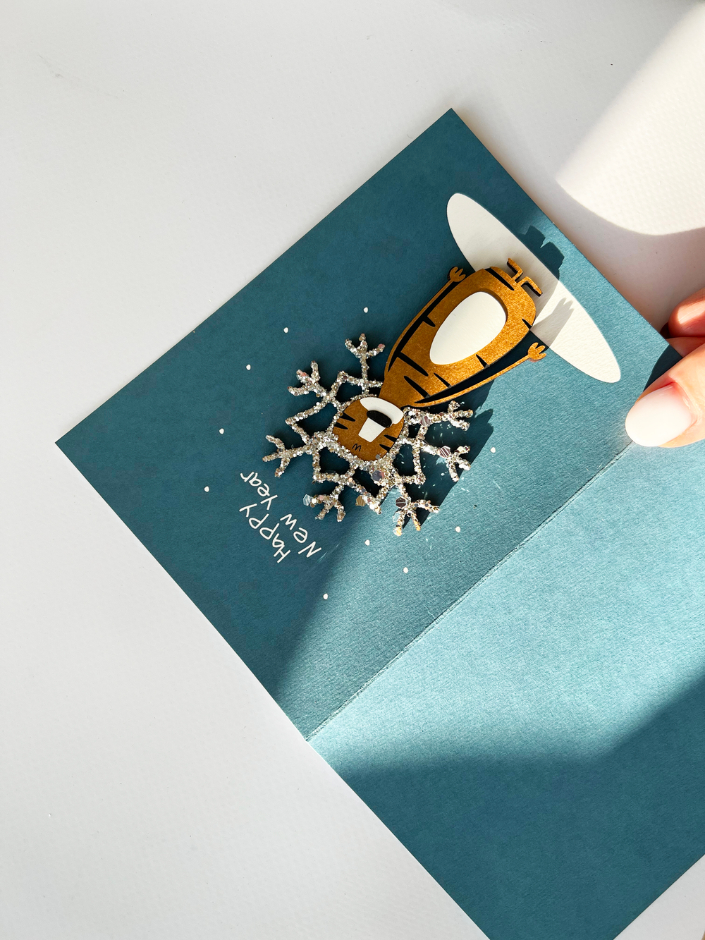 Открытка с деревянным элементом «Happy New Year» тигра со звездой, 13,5 × 9,5 см