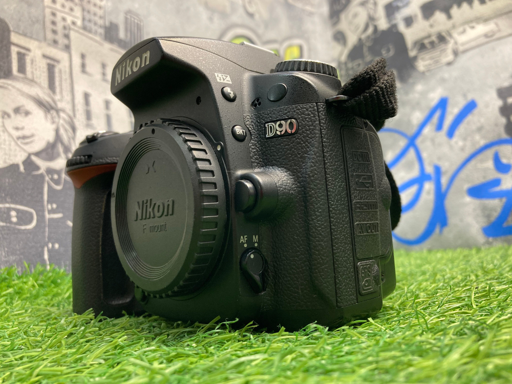 Nikon D90 17.000 кадров