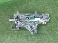 Кронштейн фары правый BMW 7er F01 F02 (2008-2015)