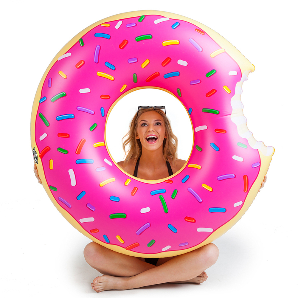 Круг надувной strawberry donut