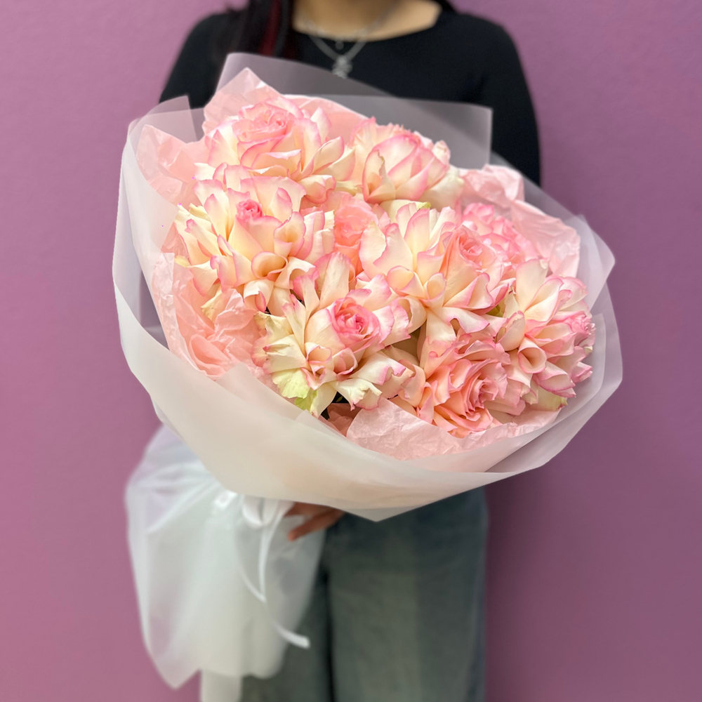 Букет из розовых французских роз #40