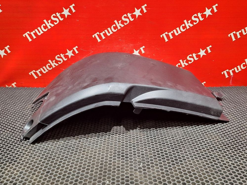 Угол бампера левый