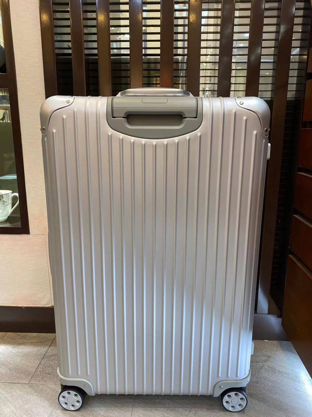 Чемодан Rimowa L