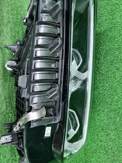 Фара левая BMW 7er G11 G12 (2019-2022) LED