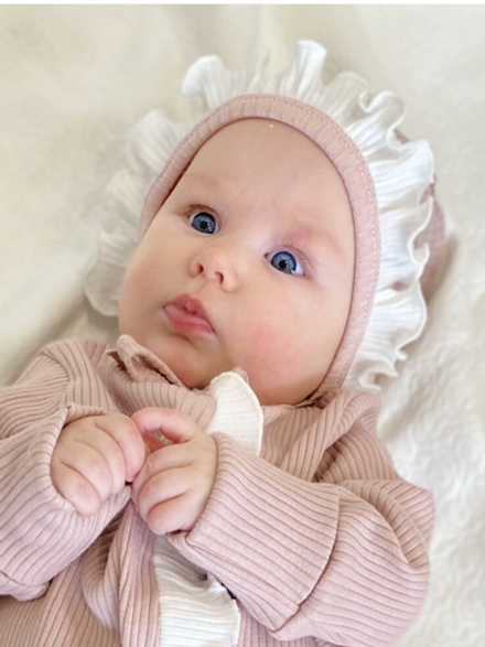 Чепчик с рюшей