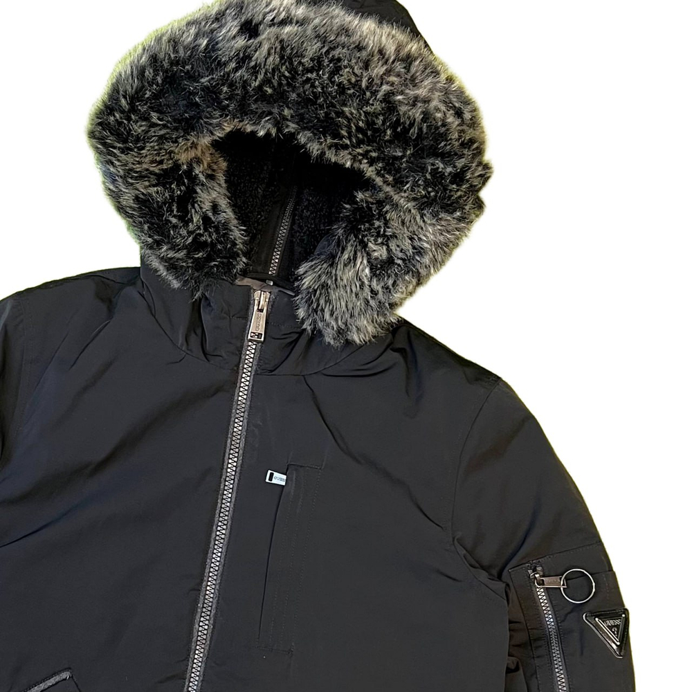 Пуховик Guess