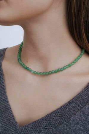 Колье из бусин камня 6 мм ( aventurine )