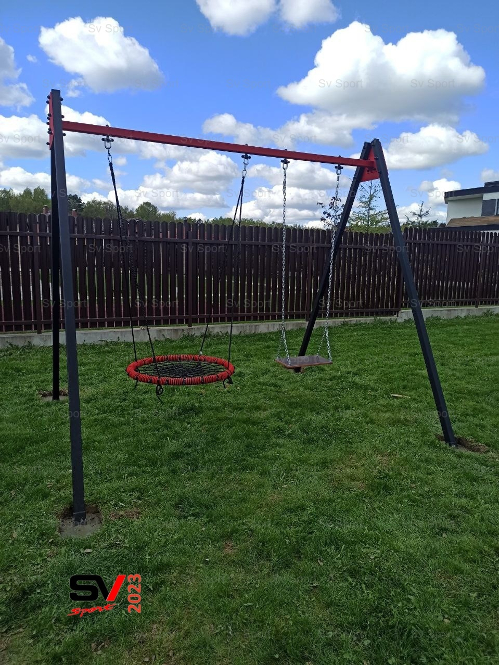 Монтаж уличных качелей Sv Sport