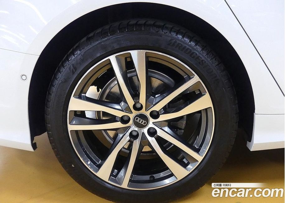 Audi A6 (C8) 40 TDI Premium (06.2022)