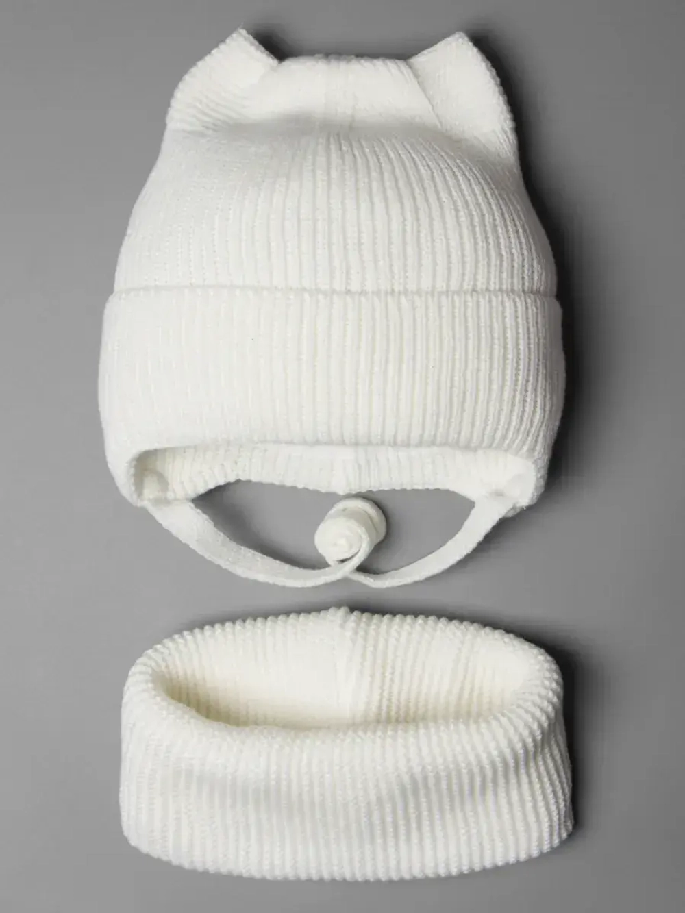 Шапка для девочки на осень с ушками