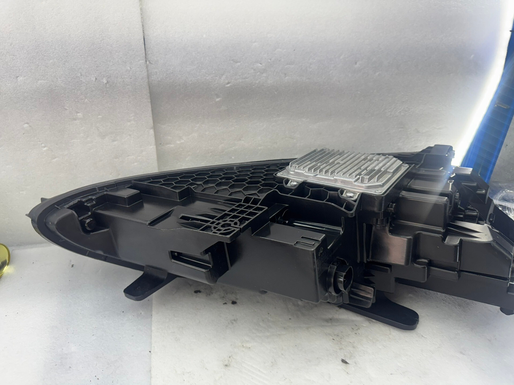 Фара правая LED BYD Han EV оригинал