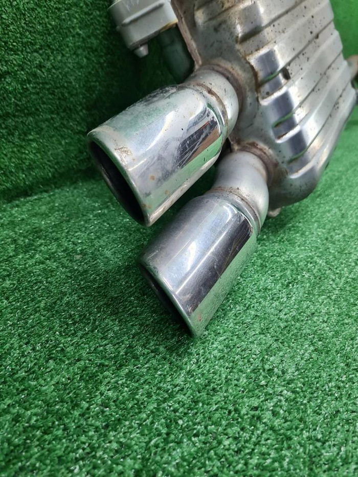 Глушитель Jaguar F-PACE (2016-н.в.)