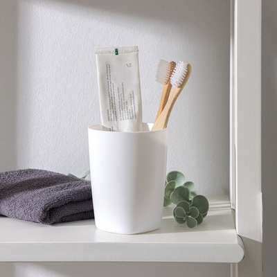 Белый стакан для зубных щёток Aqua