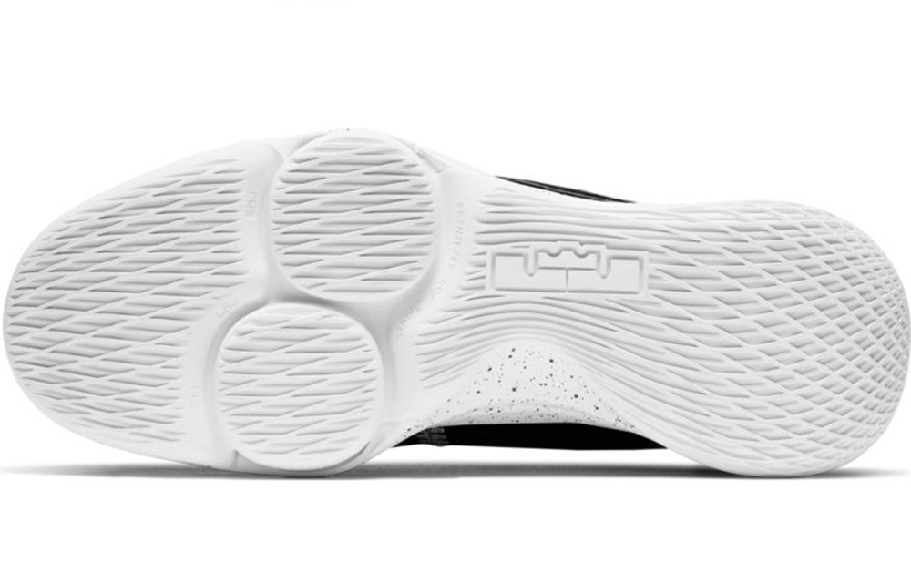 Кроссовки Nike Witness 5 Ep Tpu