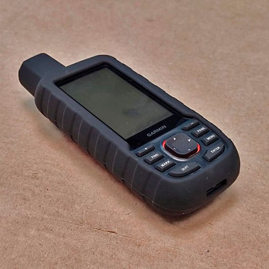Чехол для Garmin GPSMAP 67i / 66i силикон (Черный)