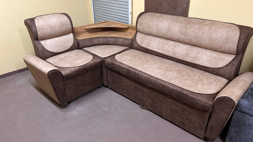 Кухонный уголок со спальным местом