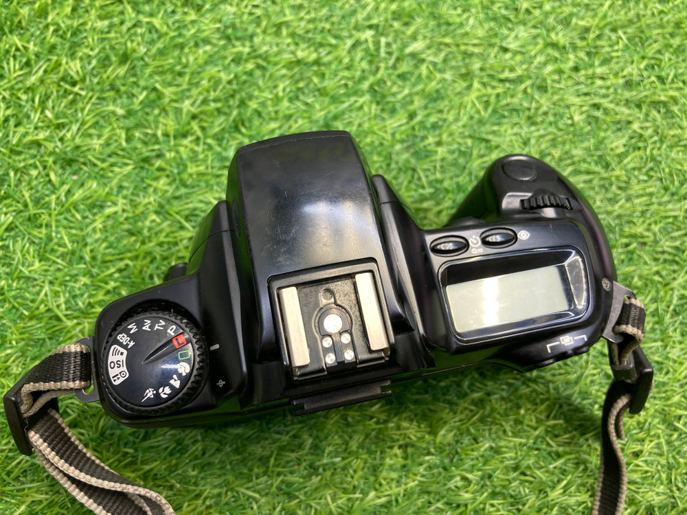 Canon EOS 3000